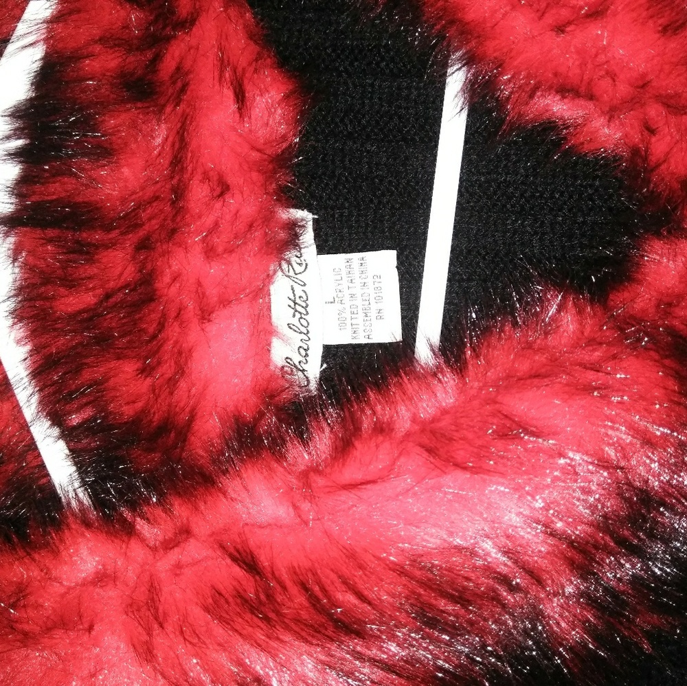 Long  sweater with fur